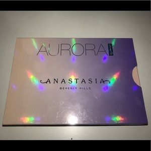 Anastasia Beverly Hills Aurora Glow Kit